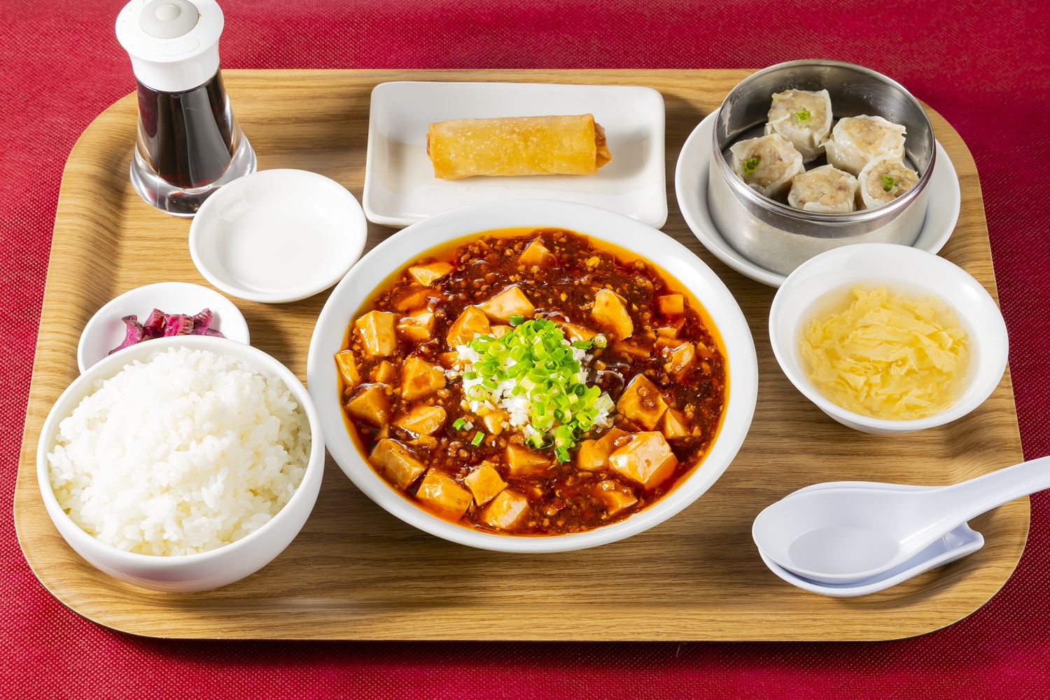 シウマイ定食（麻婆豆腐定食）